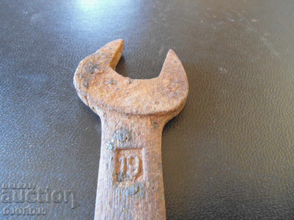 Auction Old key 19-22, markings Auction Old key 19-22, markings