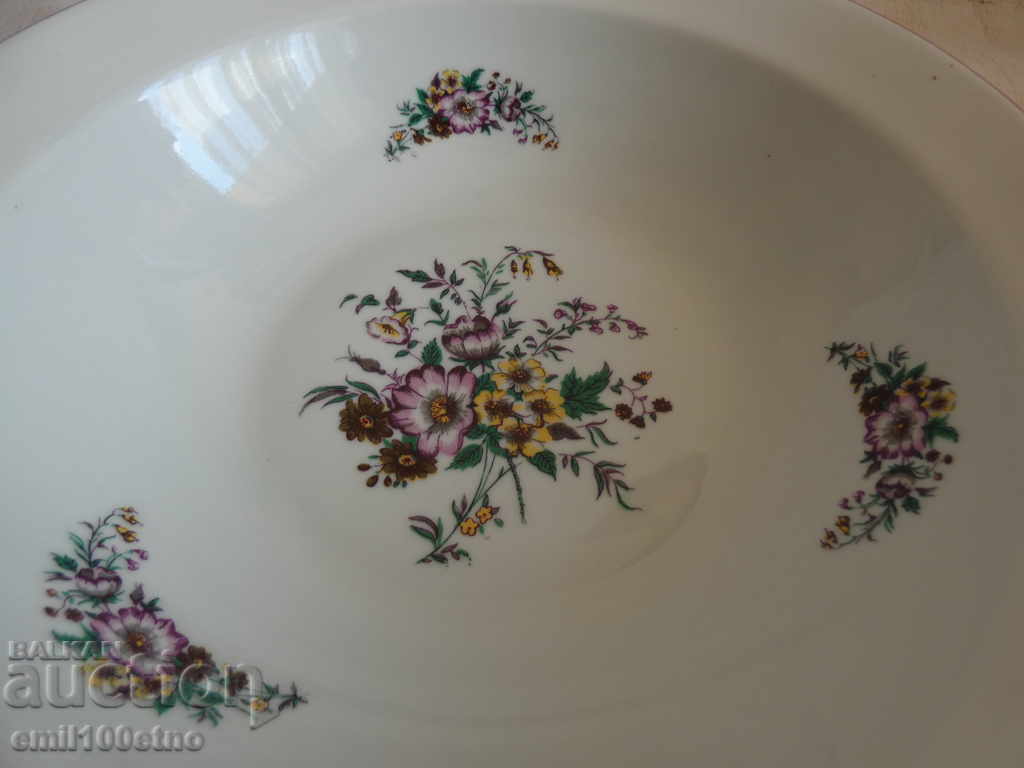 Deep plate salad bowl Bulgarian porcelain Kitka Novi Pazar with price 10.00 BGN | € 5.11 Deep plate salad bowl Bulgarian porcelain Kitka Novi Pazar with price 10.00 BGN | € 5.11
