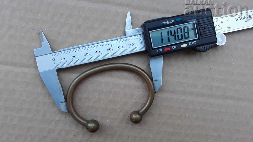 Delivery of antique bracelet Delivery of antique bracelet