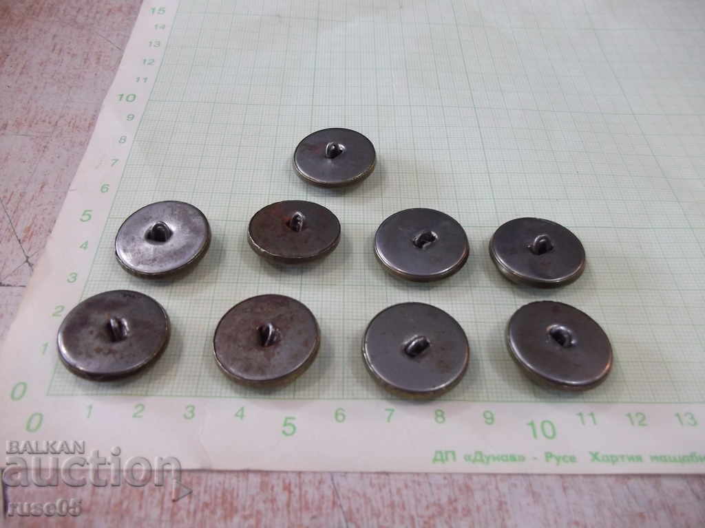 Delivery of Lot of 9 pcs. buttons with metal pentacles from the juice