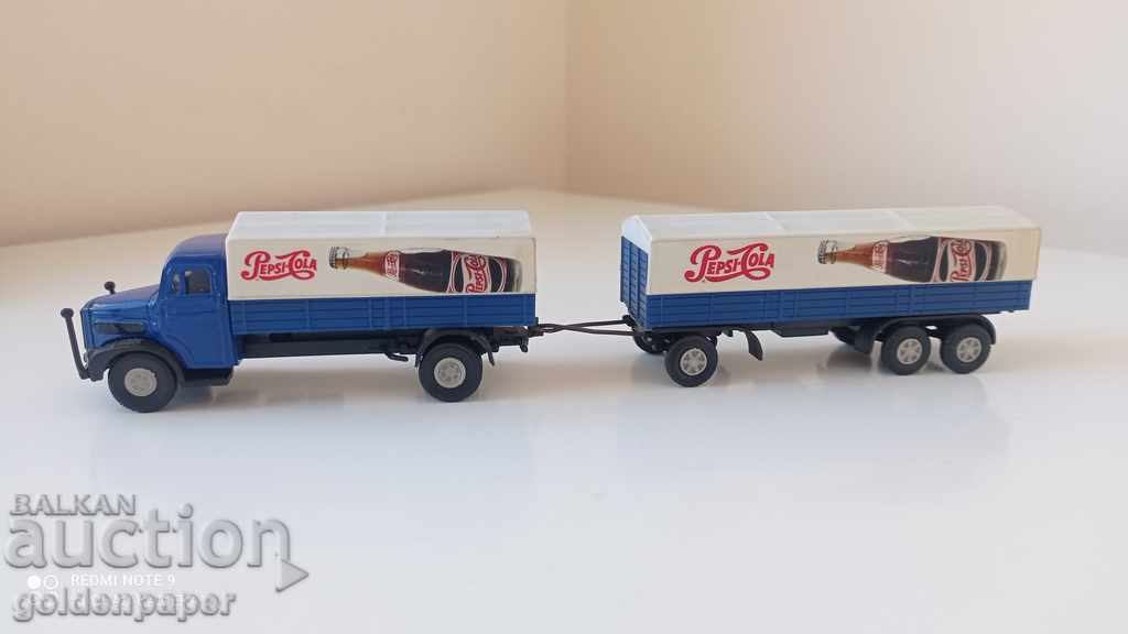 Camion retro Pepsi Cola