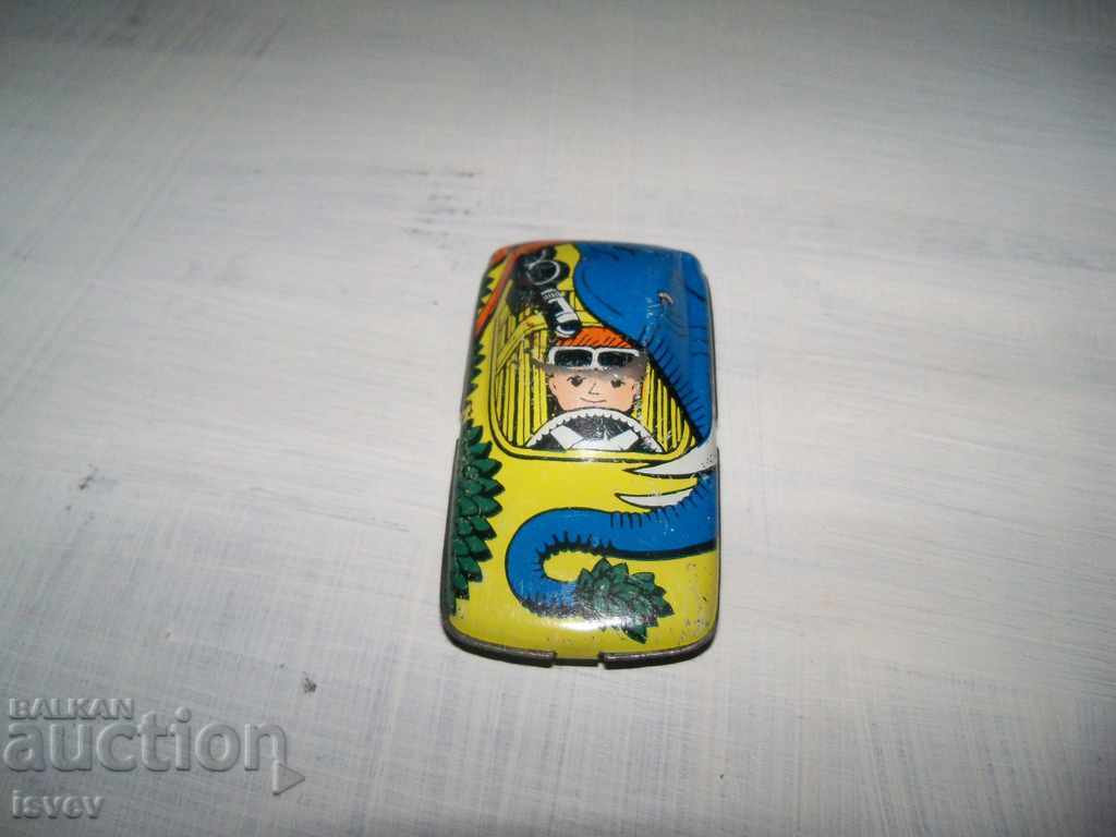 малка ламаринена количка соц играчка с цена 10.00 лв. | € 5.11 малка ламаринена количка соц играчка с цена 10.00 лв. | € 5.11