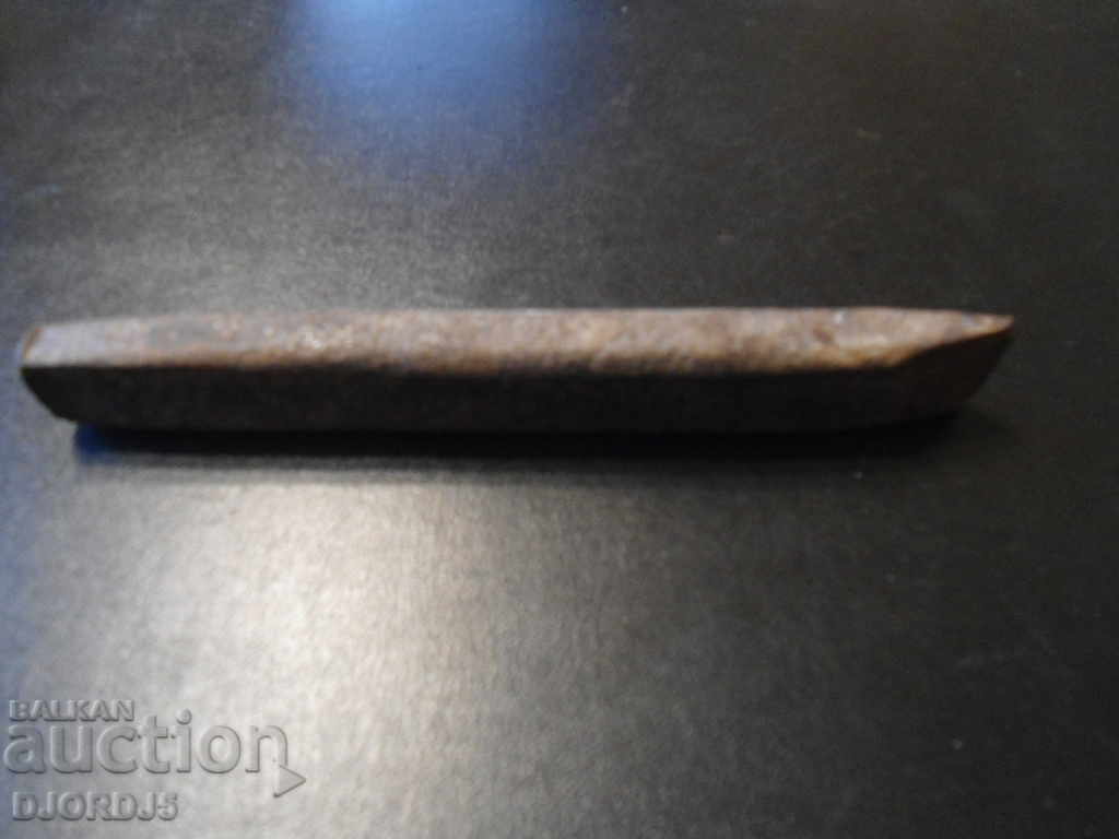 Delivery of An old tool, a chopper Delivery of An old tool, a chopper