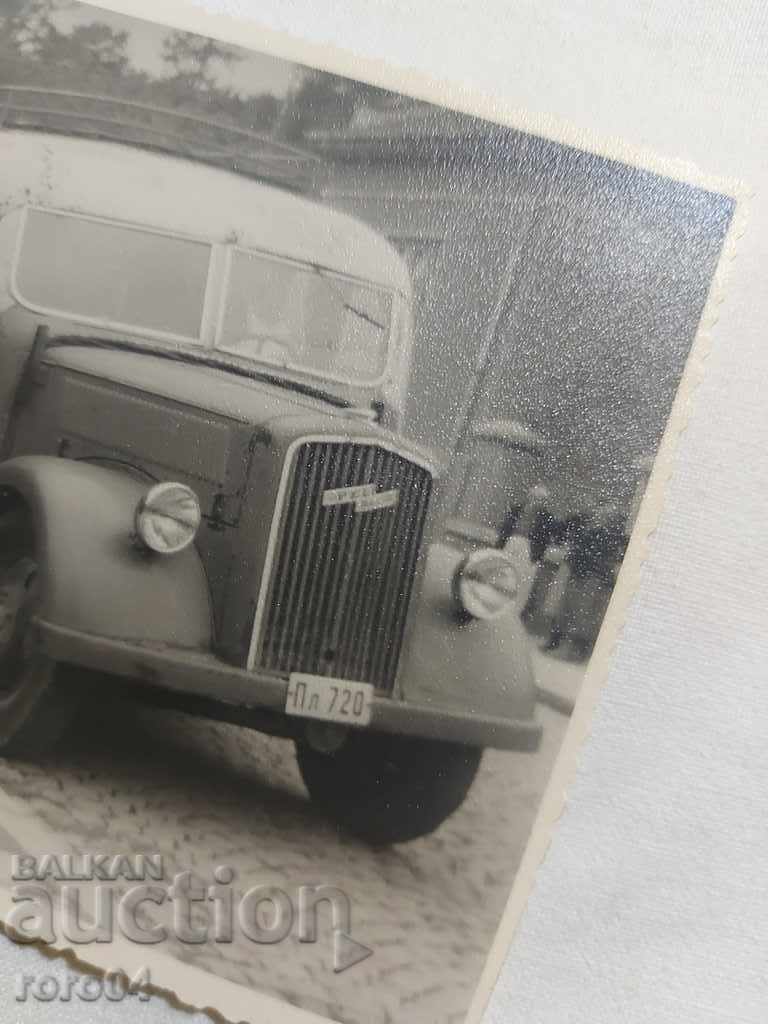 Delivery of PLOVDIV - OPEL BUS - WW II Delivery of PLOVDIV - OPEL BUS - WW II
