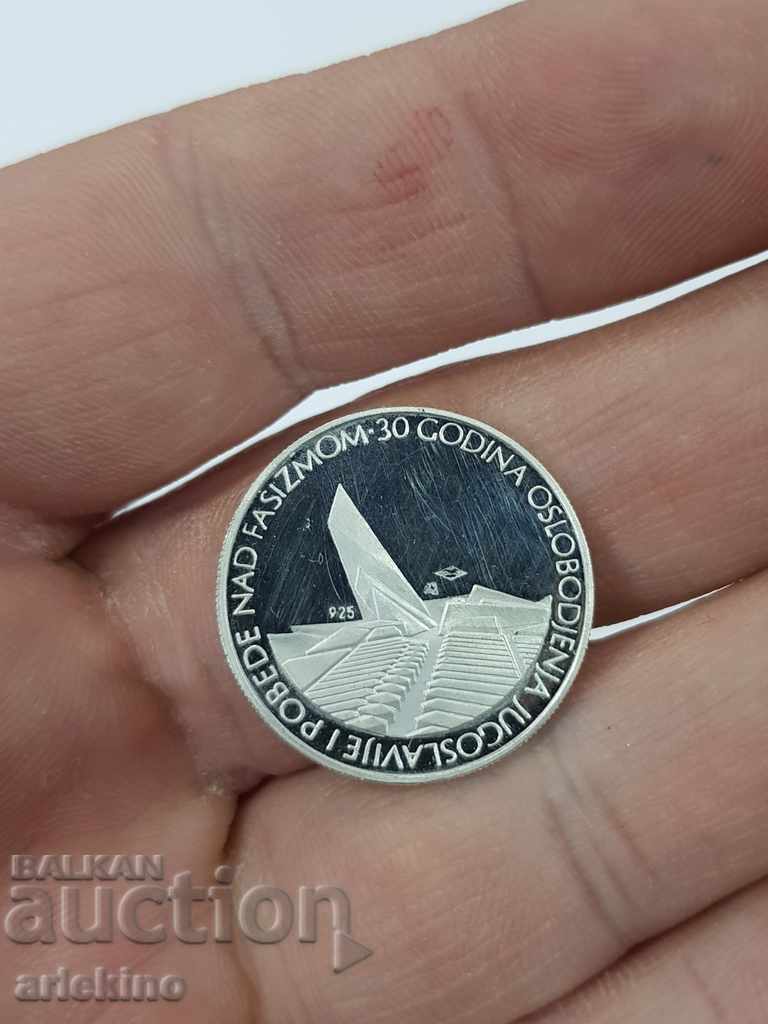 Ασημένιο επιτραπέζιο μετάλλιο με τον Τίτο - 7 Ασημένιο επιτραπέζιο μετάλλιο με τον Τίτο - 7