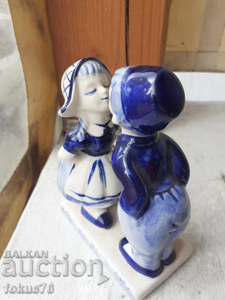 Auction Porcelain figure Delffs Blue Hand Painted porcelain Auction Porcelain figure Delffs Blue Hand Painted porcelain