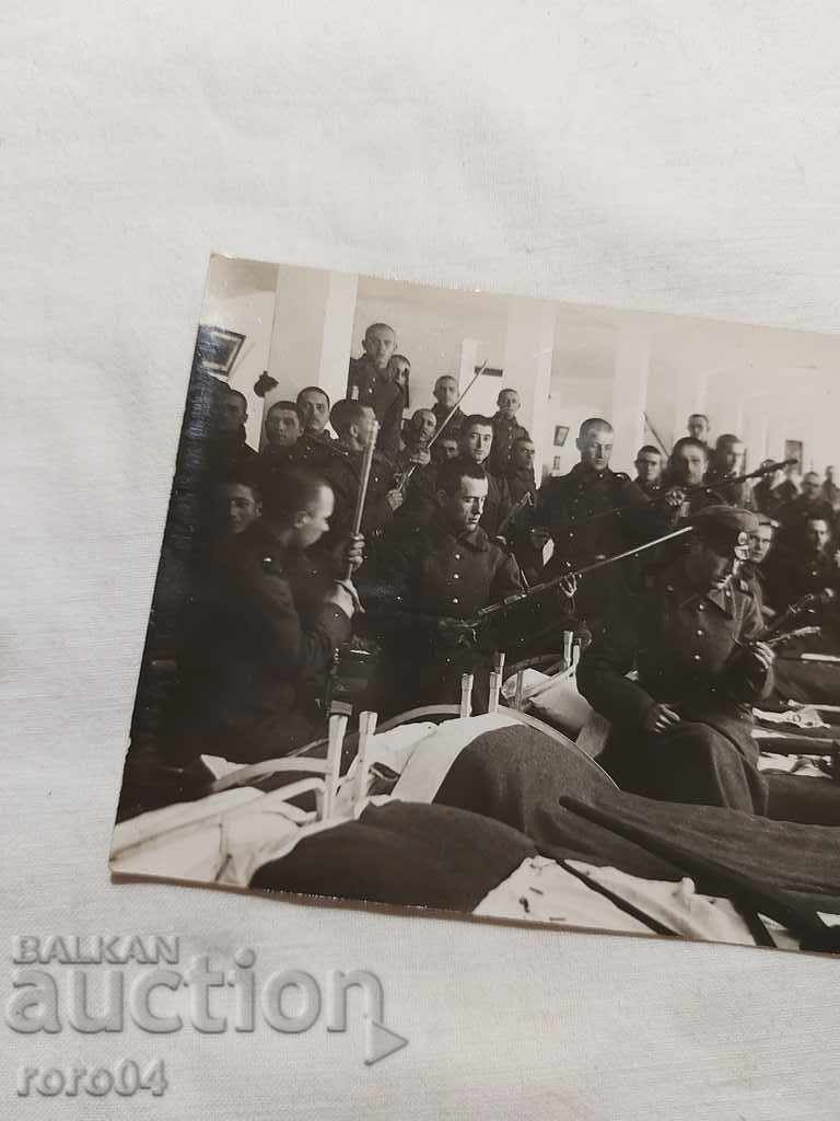 Доставка на ПУШКИ - ЩИКОВЕ - ВЗВОДНИ КОМАНДИРИ - WWII