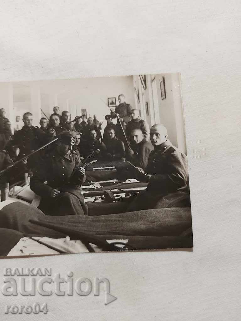 ΤΟΥΦΕΚΙΑ - ΤΣΑΝΤΕΣ - ΓΥΨΙΚΕΣ ΔΙΟΙΚΗΤΕΣ - Β' Π.Π - 5 ΤΟΥΦΕΚΙΑ - ΤΣΑΝΤΕΣ - ΓΥΨΙΚΕΣ ΔΙΟΙΚΗΤΕΣ - Β' Π.Π - 5