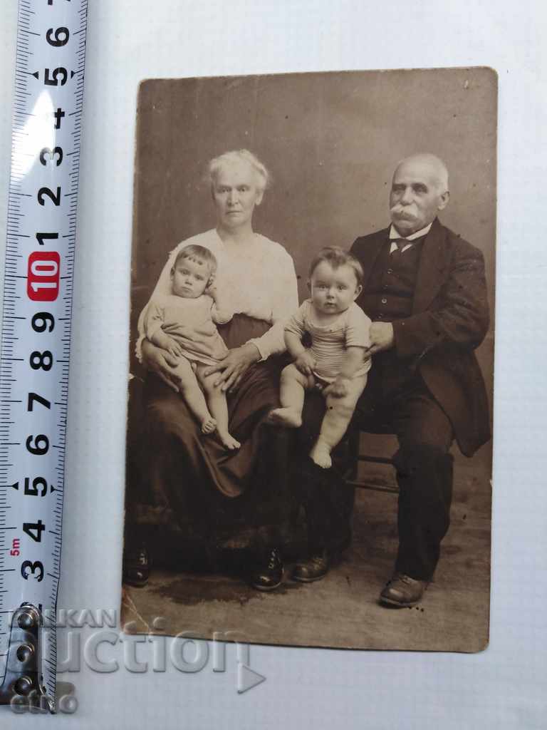 OLD ROYAL PHOTO - ON THE DICK !!! with price 25.00 BGN | € 12.78