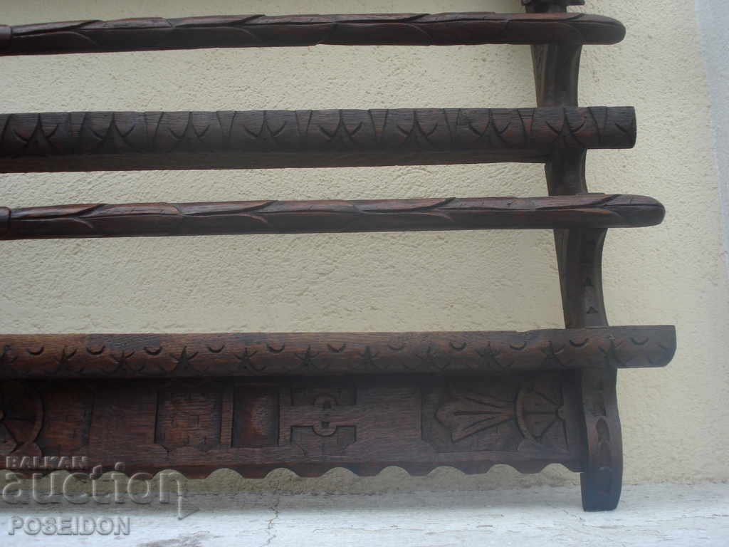 STAND FOR TWO RIFLES; RIFLE; REVOLVER; GUN - 7 STAND FOR TWO RIFLES; RIFLE; REVOLVER; GUN - 7