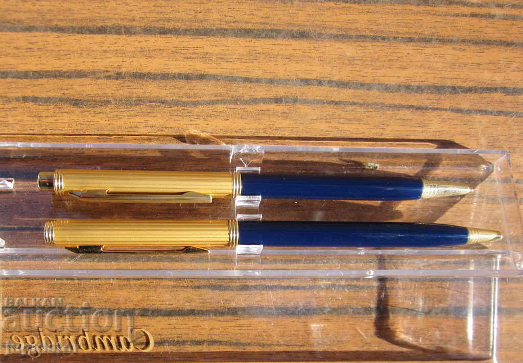 Auction  Cambridge set of mechanical pencil and pen in a box