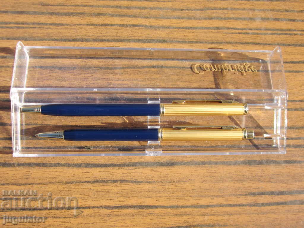Delivery of Cambridge set of mechanical pencil and pen in a box
