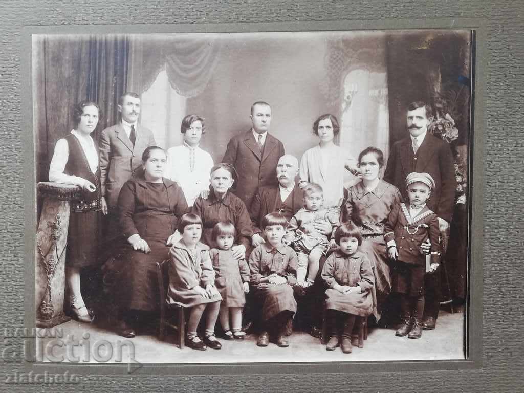 Old cardboard photo - Kapelov family with price 50.00 BGN | € 25.56
