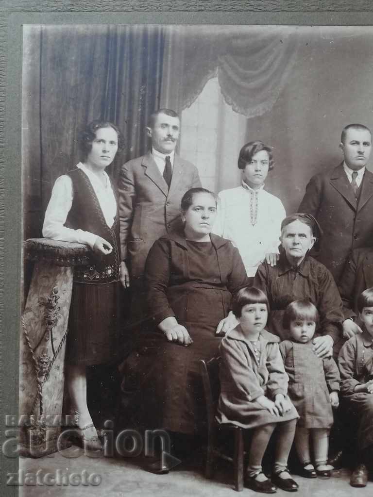 Auction  Old cardboard photo - Kapelov family