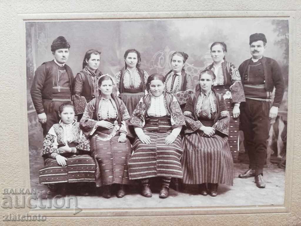 Old photo cardboard with price 30.00 BGN | € 15.34 Old photo cardboard with price 30.00 BGN | € 15.34