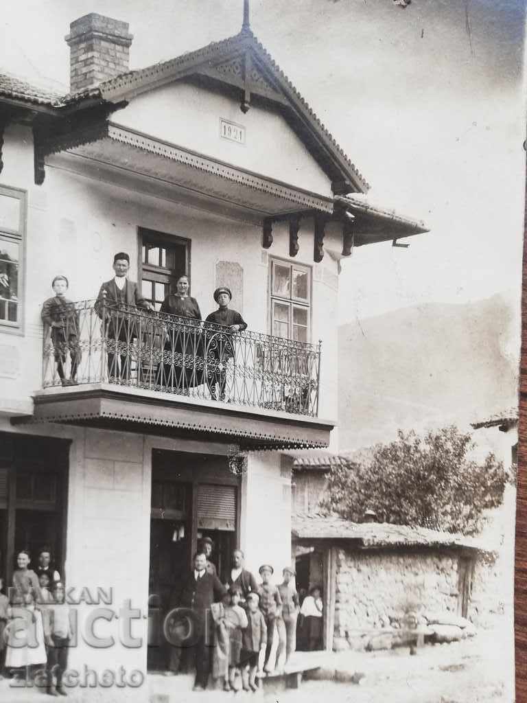 Auction old photo Auction old photo