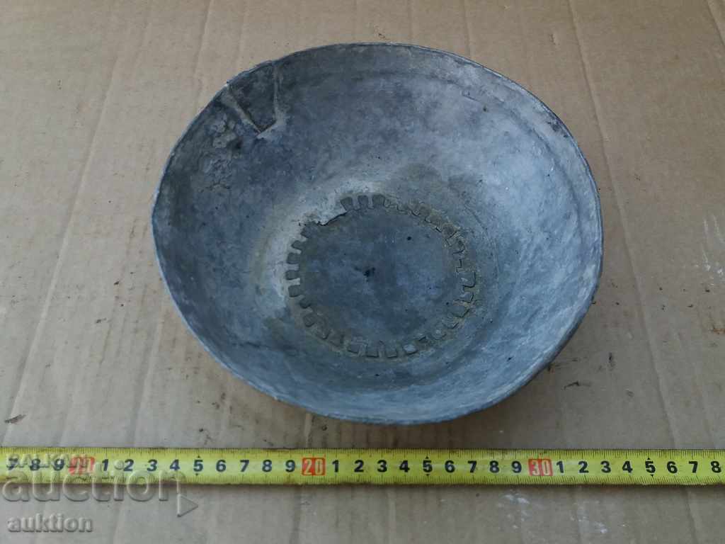 Auction FORGED REVIVAL PANIC, BOWL, SAHAN HONEY Auction FORGED REVIVAL PANIC, BOWL, SAHAN HONEY