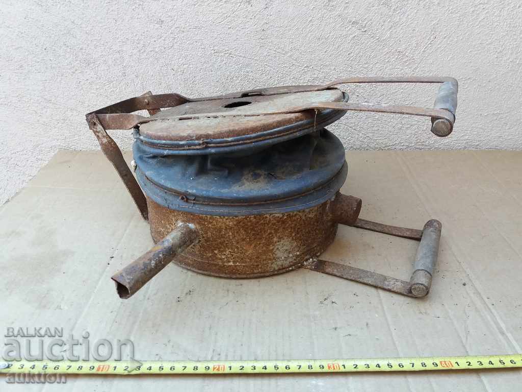 OLD LARGE BAG FOR POLLINATION OF VINES, PLANTS, ETC. WITH SULFUR with price 14.99 BGN | € 7.66 OLD LARGE BAG FOR POLLINATION OF VINES, PLANTS, ETC. WITH SULFUR with price 14.99 BGN | € 7.66