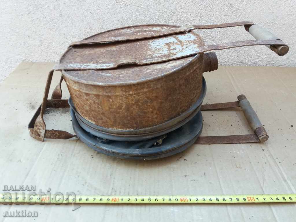 OLD LARGE BAG FOR POLLINATION OF VINES, PLANTS, ETC. WITH SULFUR - 7 OLD LARGE BAG FOR POLLINATION OF VINES, PLANTS, ETC. WITH SULFUR - 7