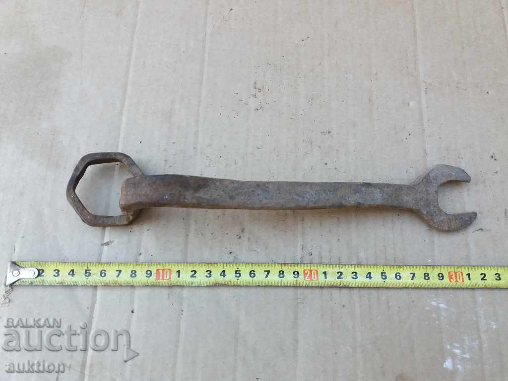 Delivery of MASSIVE REVIVAL FORGED WRENCH FOR PHYTON, TWO-WHEEL, CARET Delivery of MASSIVE REVIVAL FORGED WRENCH FOR PHYTON, TWO-WHEEL, CARET