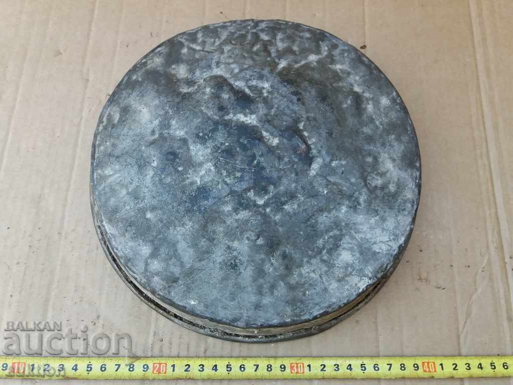 WROUGHT REVIVAL TRAY, TRAY - CRANE - 6 WROUGHT REVIVAL TRAY, TRAY - CRANE - 6