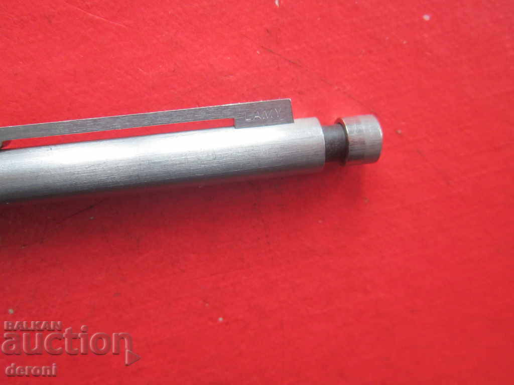 Καταπληκτικό στυλό με τιμή € 20.45 | 40.00 BGN