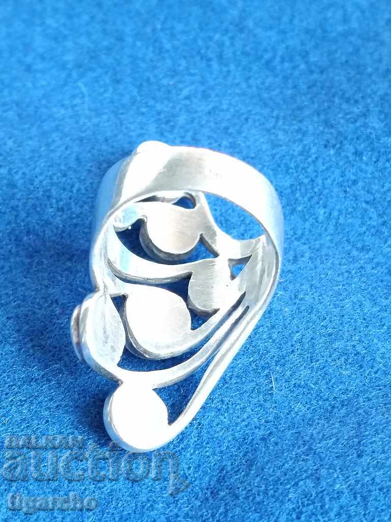 Silver ring - 5 Silver ring - 5