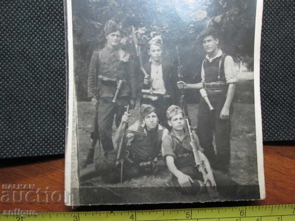 OLD RARE PHOTO - RIFLE AUTOMATIC Grenade 2 OWN with price 20.00 BGN | € 10.23 OLD RARE PHOTO - RIFLE AUTOMATIC Grenade 2 OWN with price 20.00 BGN | € 10.23