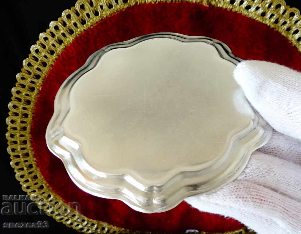 Auction Plate for bites, pads, tin. Auction Plate for bites, pads, tin.