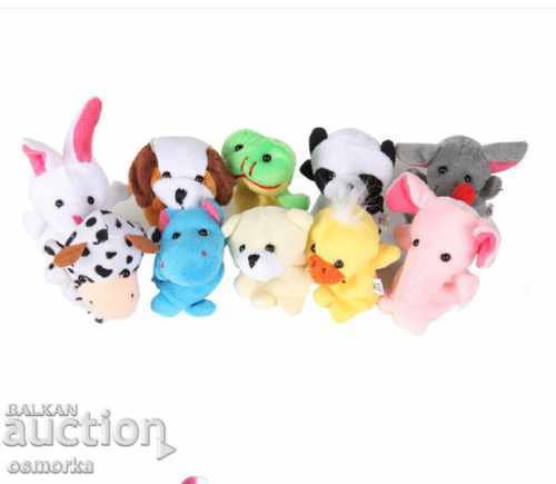 10 малки плюшени фигурки за пръсти куклен театър животни с цена 12.00 лв. | € 6.14 10 малки плюшени фигурки за пръсти куклен театър животни с цена 12.00 лв. | € 6.14