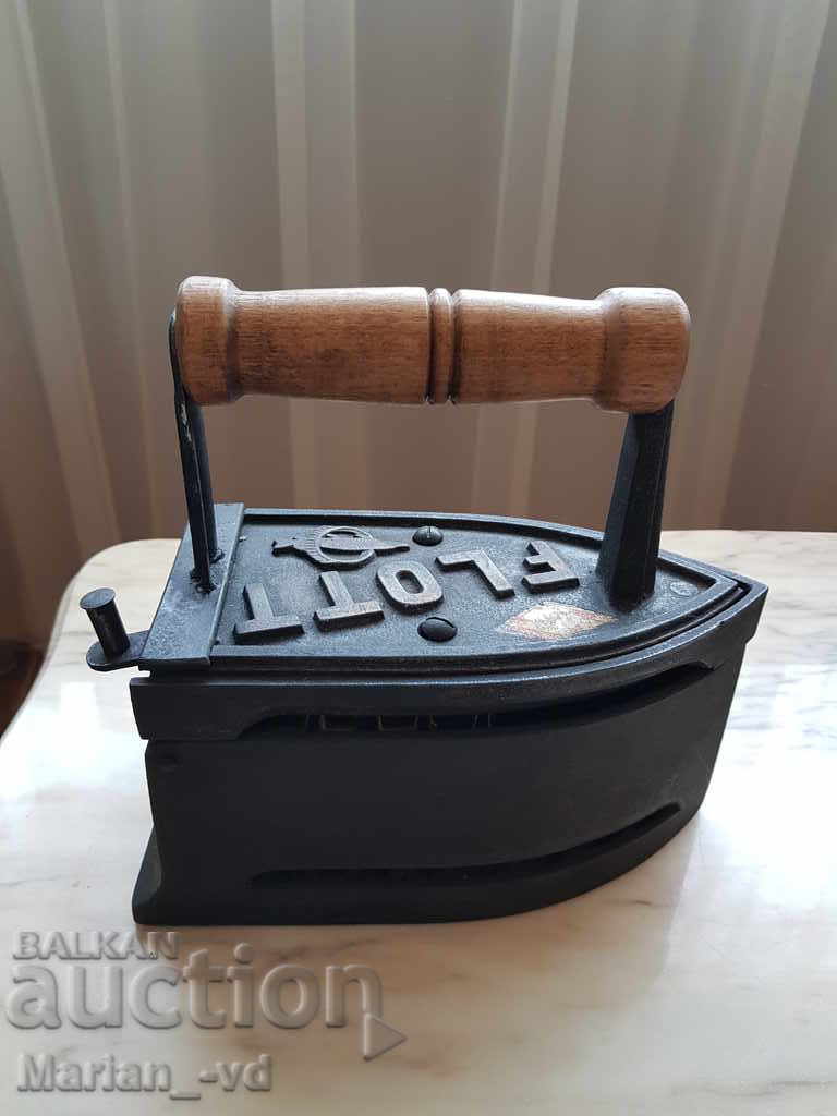 Рядък модел ютия на жар с цена 100.00 лв. | € 51.13 Рядък модел ютия на жар с цена 100.00 лв. | € 51.13