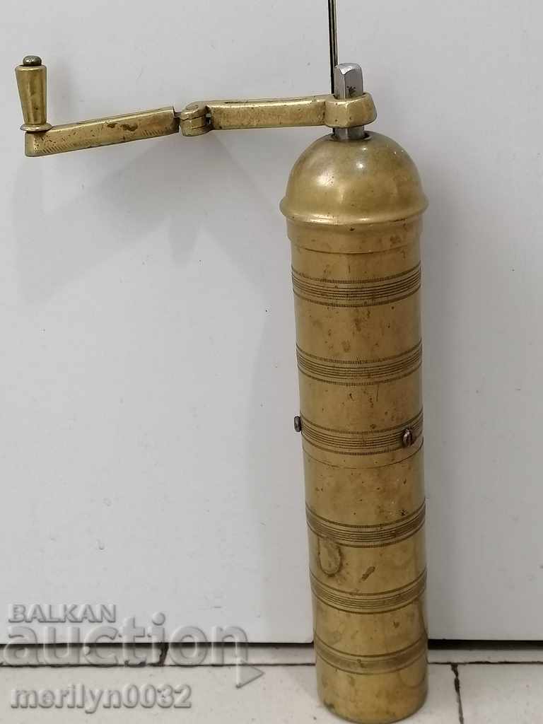 Auction Old hand-held coffee grinder, grinder Auction Old hand-held coffee grinder, grinder