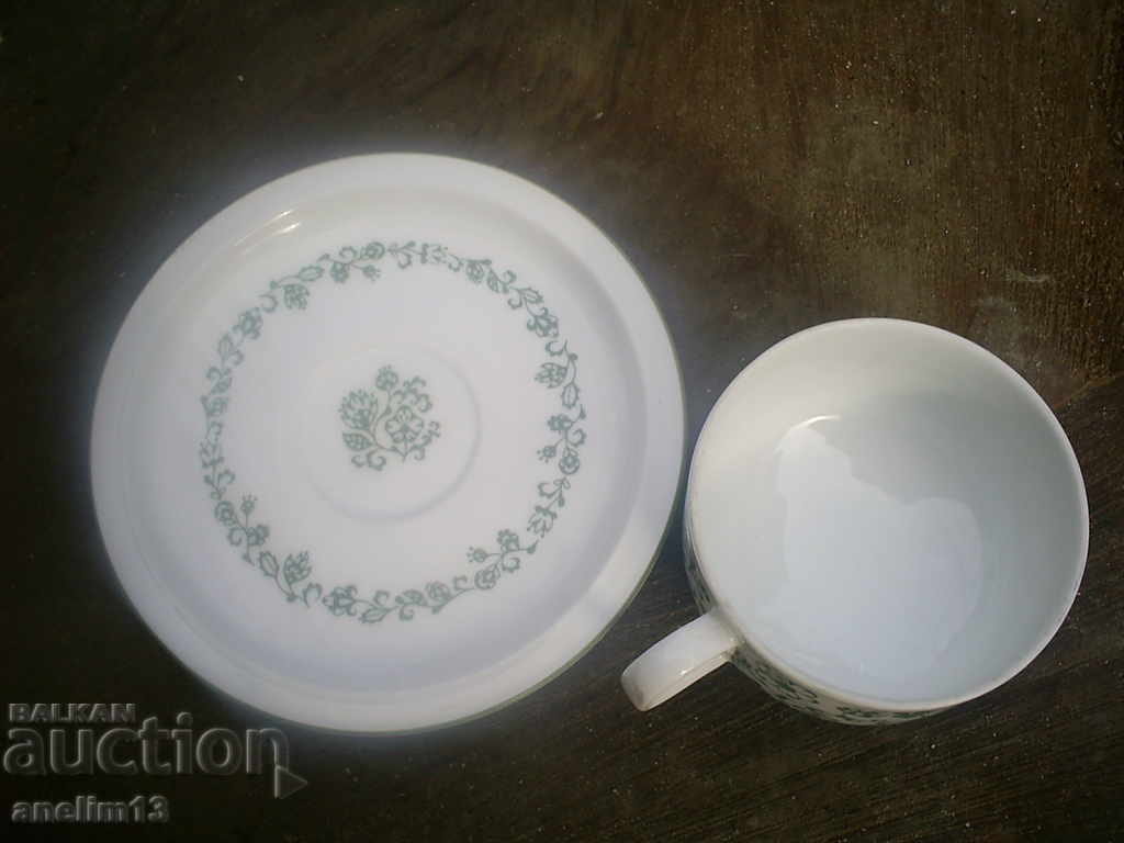 PORCELAIN CUP WITH TEA OR COFFEE PLATE MELITTA GERMANY - 5 PORCELAIN CUP WITH TEA OR COFFEE PLATE MELITTA GERMANY - 5