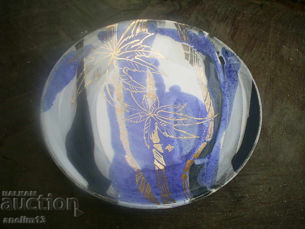 OLD PORCELAIN PLATE FOR WALL with price 35.00 BGN | € 17.90 OLD PORCELAIN PLATE FOR WALL with price 35.00 BGN | € 17.90