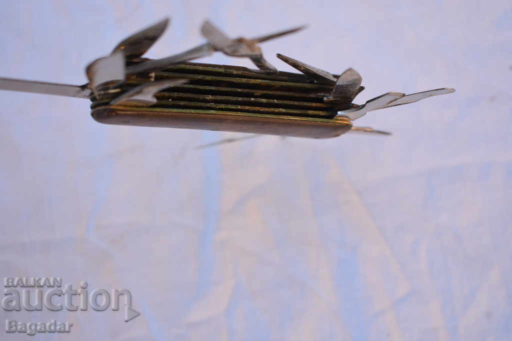 Auction Old pocket knife, bakelite handle Auction Old pocket knife, bakelite handle