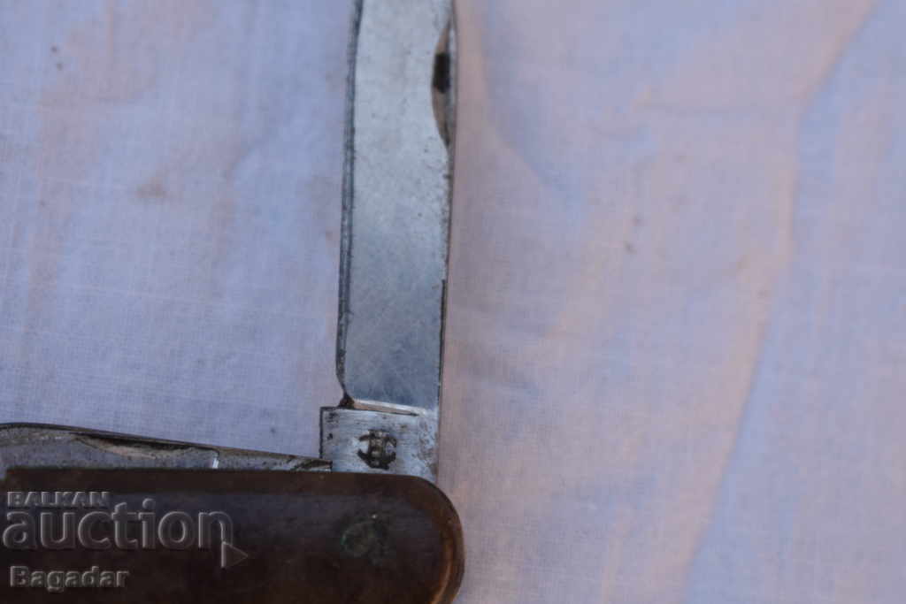 Delivery of Old pocket knife, bakelite handle Delivery of Old pocket knife, bakelite handle