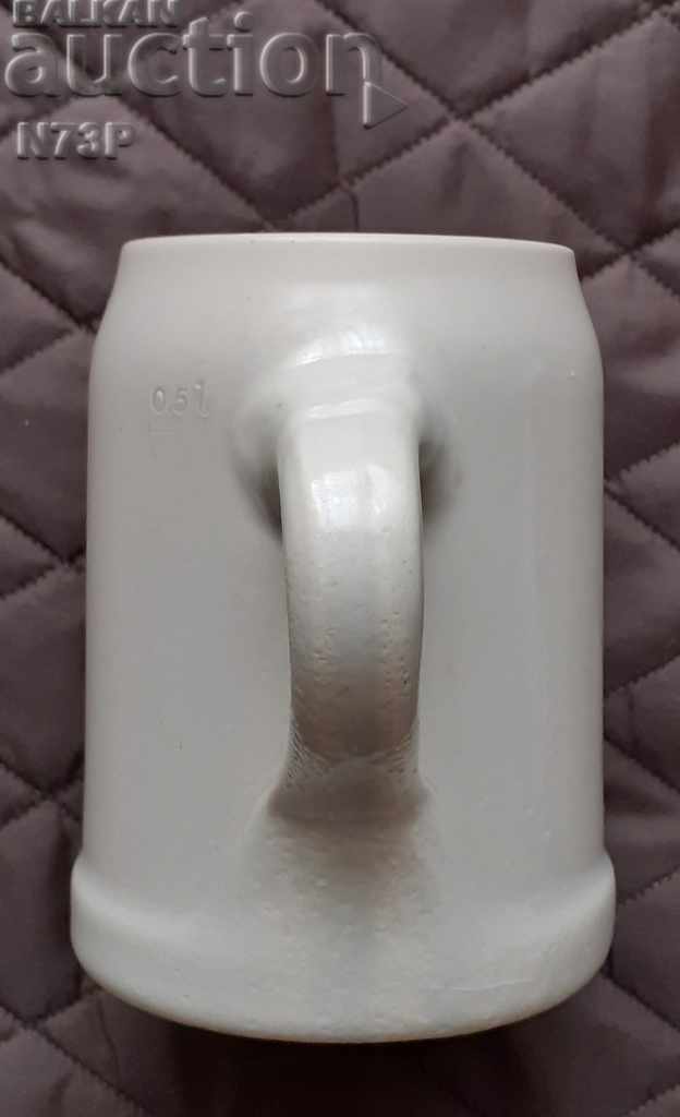 Livrarea HALBA. PUBLICITATE. COLECTIE. BERE.