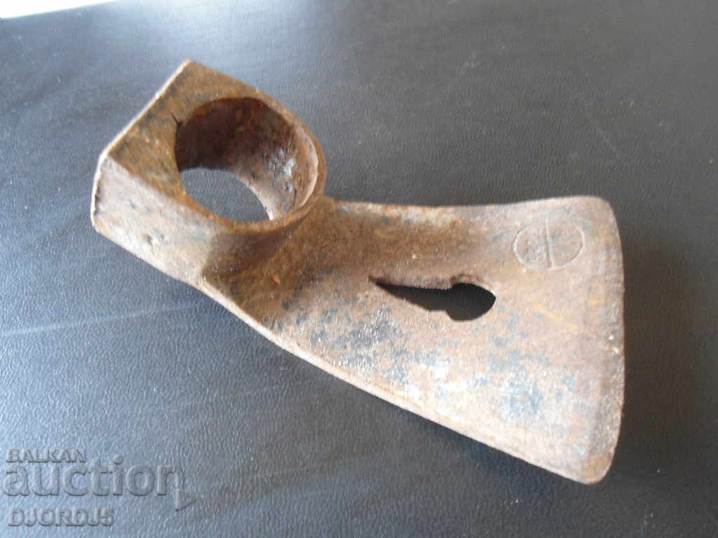 Old tesla, marking with price 3.00 BGN | € 1.53 Old tesla, marking with price 3.00 BGN | € 1.53