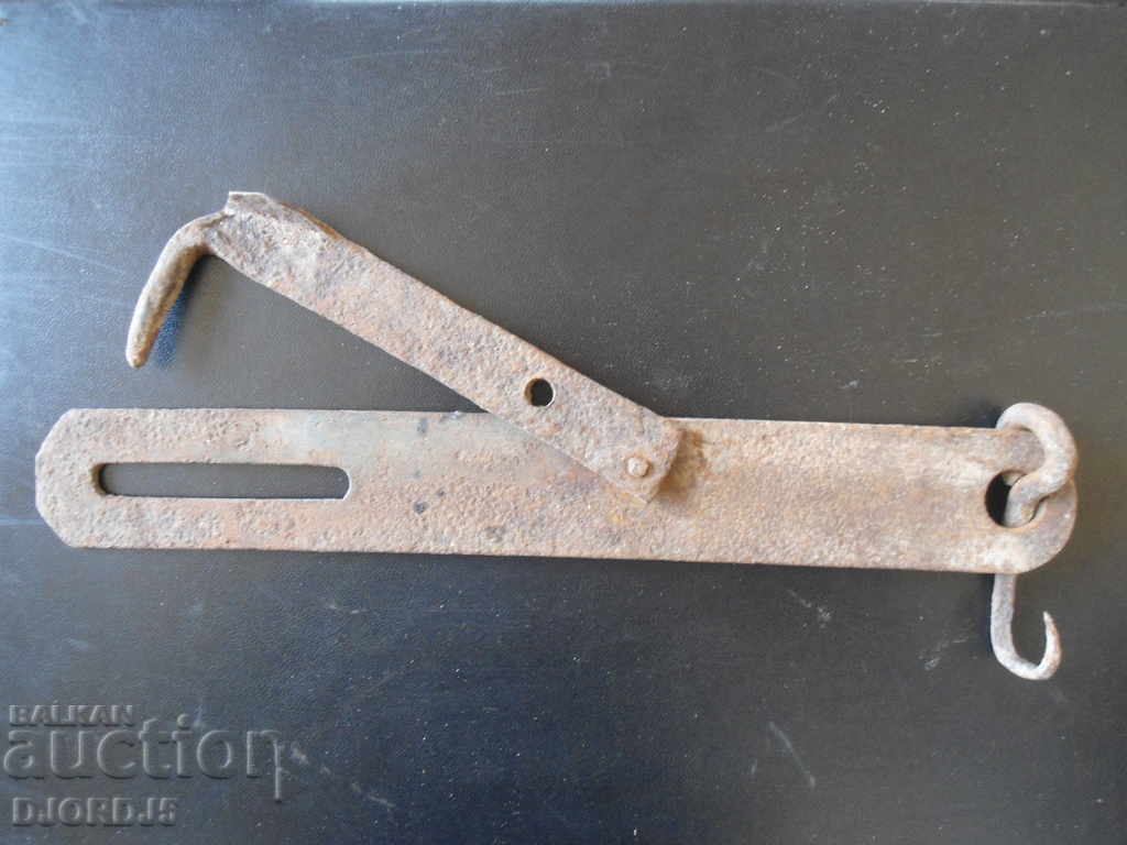 Auction Old forged latch, port Auction Old forged latch, port