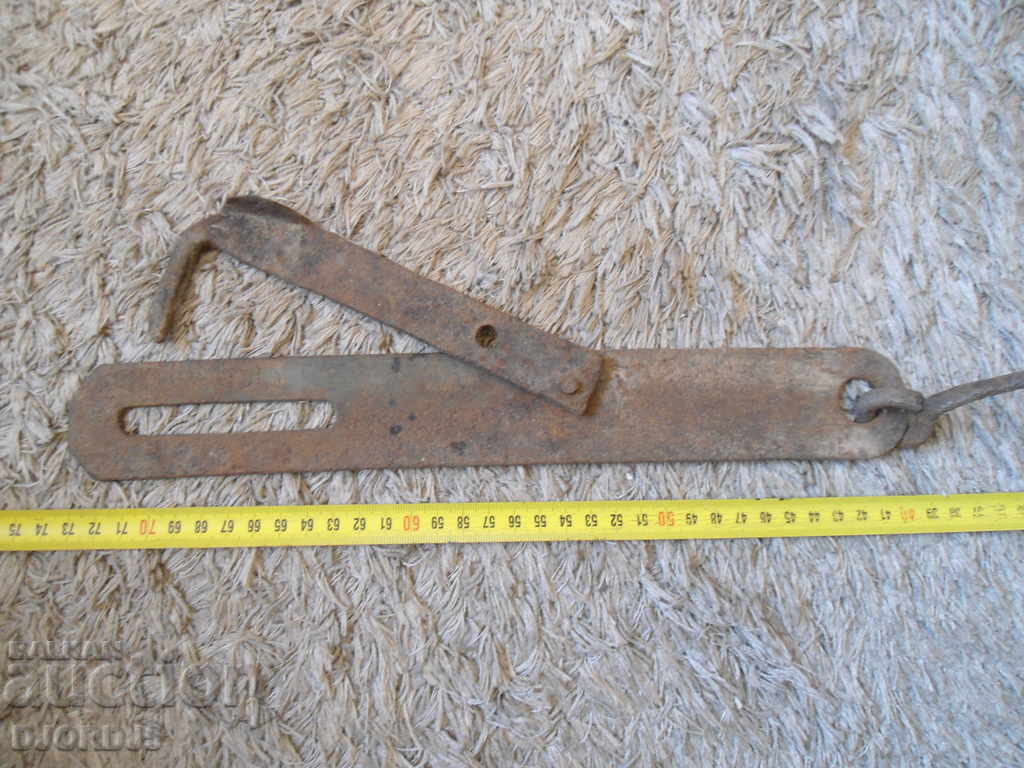 Old forged latch, port - 5 Old forged latch, port - 5