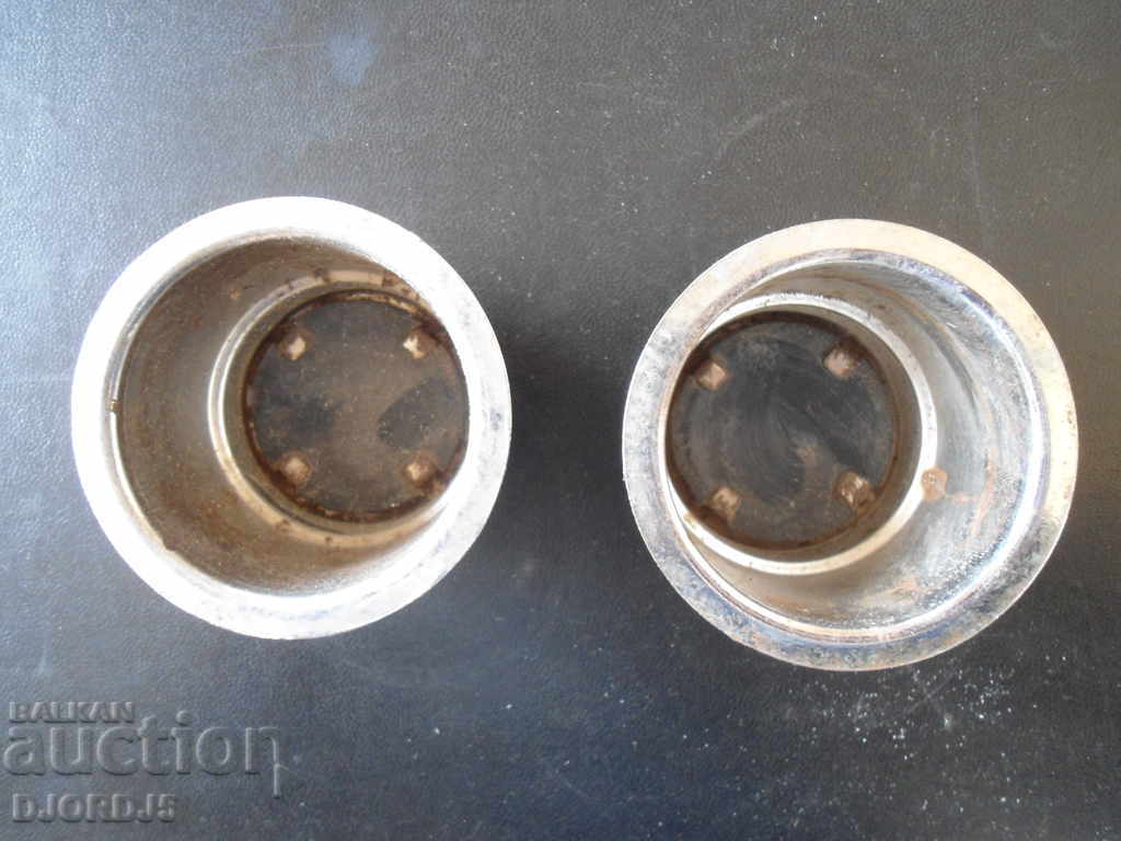 Licitație Şapci vechi LADA