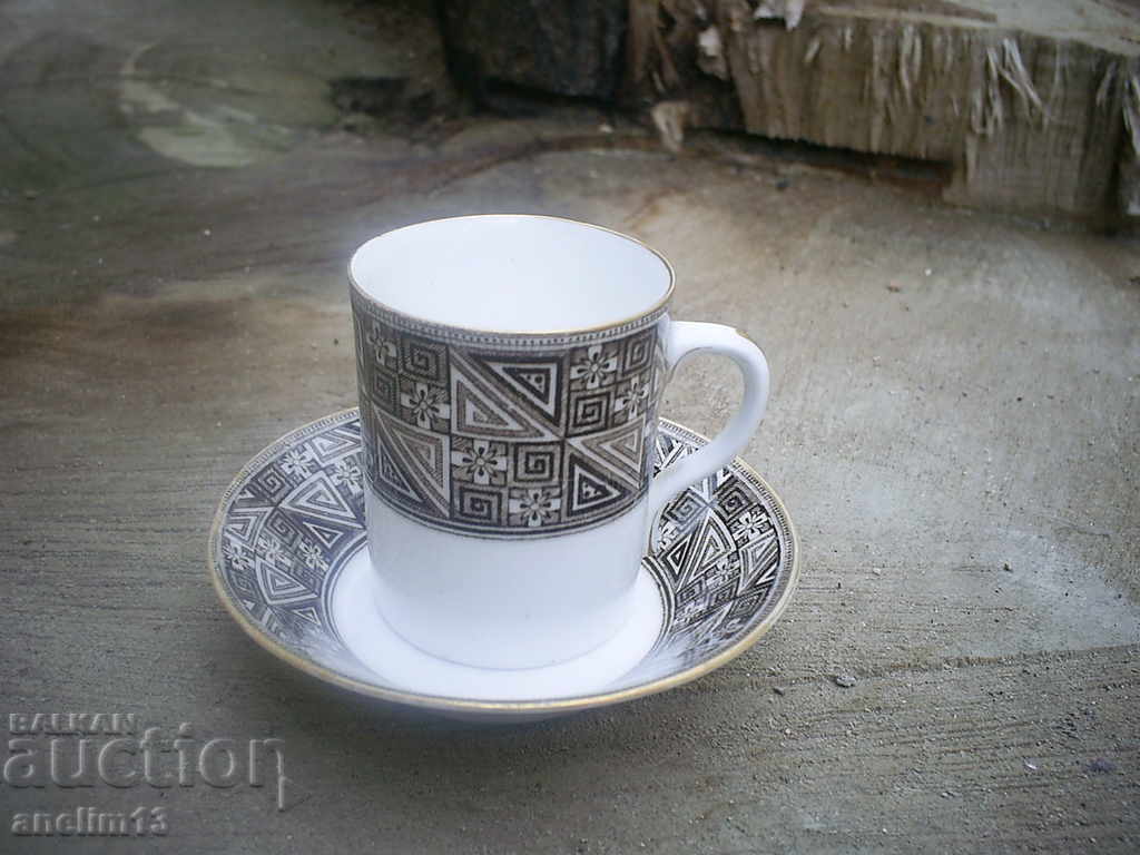 ΚΟΥΠΑ ΠΟΡΣΕΛΑΝΗΣ ΜΕ ΠΙΑΤΟ ΚΑΦΕ ROYAL WORCESTER ΑΓΓΛΙΑ με τιμή 25.00 BGN | € 12.78