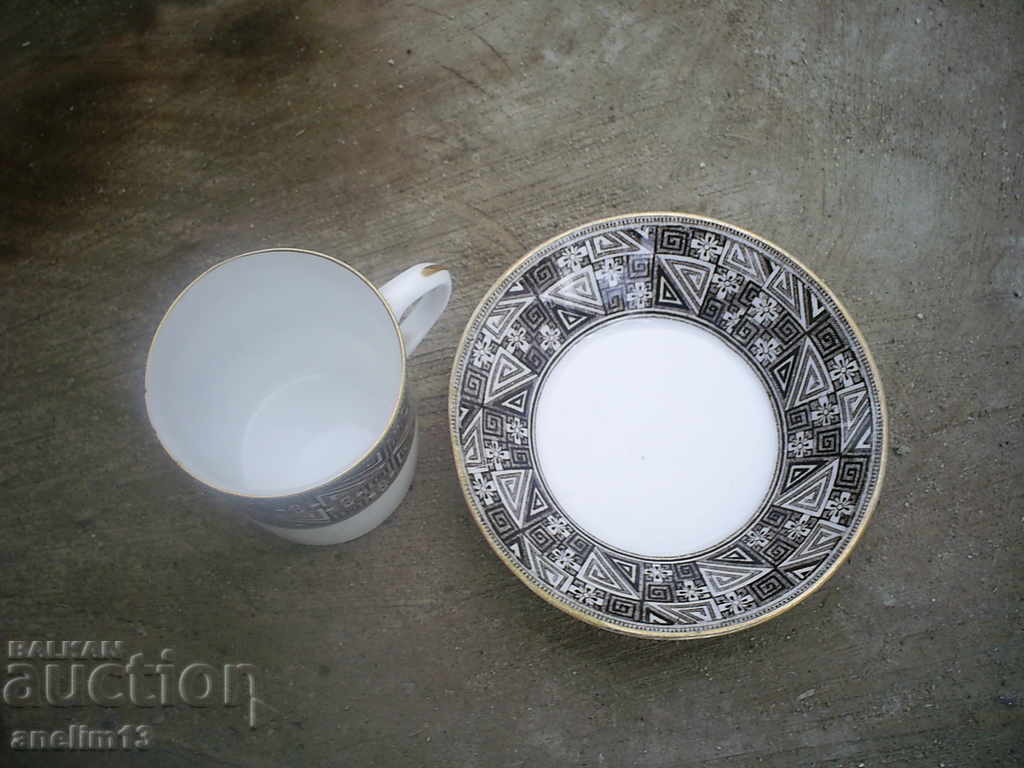 Παράδοση ΚΟΥΠΑ ΠΟΡΣΕΛΑΝΗΣ ΜΕ ΠΙΑΤΟ ΚΑΦΕ ROYAL WORCESTER ΑΓΓΛΙΑ