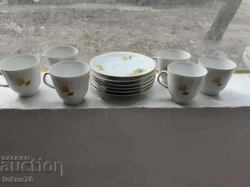 German porcelain Bavaria marking tea set 12 pieces with price 120.00 BGN | € 61.36 German porcelain Bavaria marking tea set 12 pieces with price 120.00 BGN | € 61.36