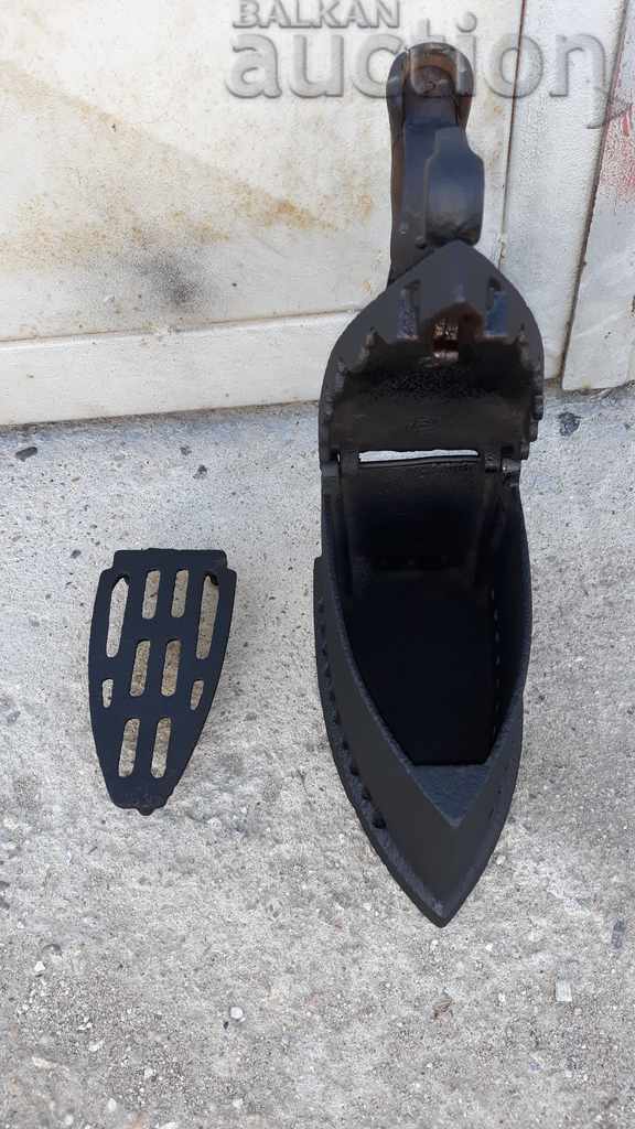 Old grilled iron with grill - 6 Old grilled iron with grill - 6