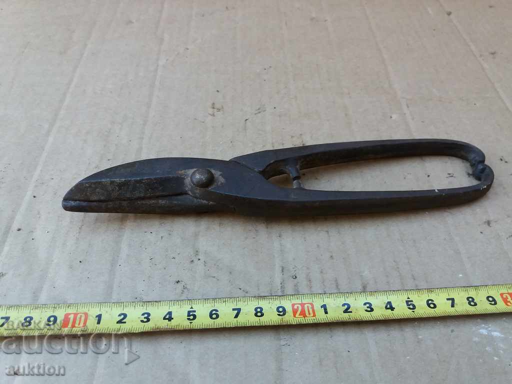 Delivery of SOLID FORGED SHEET METAL KNIFE, EXCELLENT STEEL Delivery of SOLID FORGED SHEET METAL KNIFE, EXCELLENT STEEL