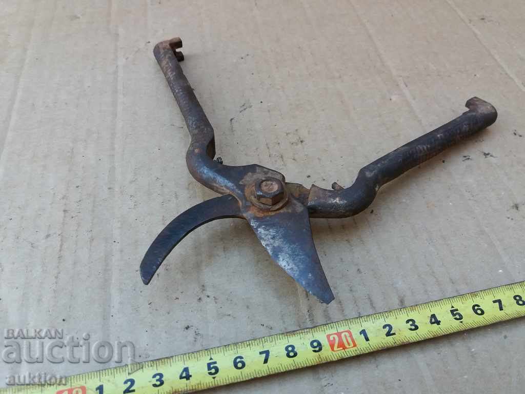 STOMANIZED VINEYARD SCISSORS - 6 STOMANIZED VINEYARD SCISSORS - 6