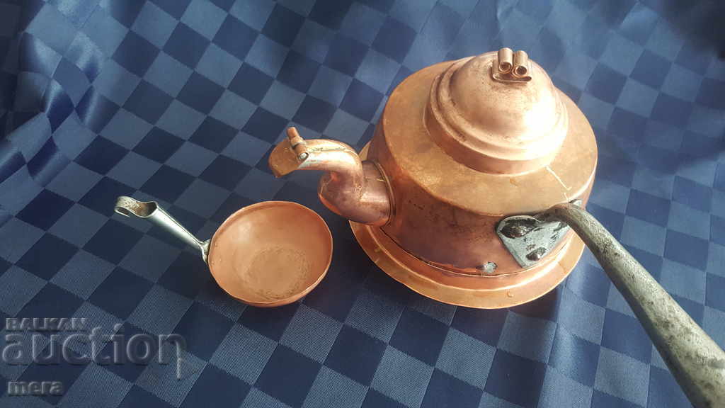 Copper teapot with price 65.00 BGN | € 33.23 Copper teapot with price 65.00 BGN | € 33.23