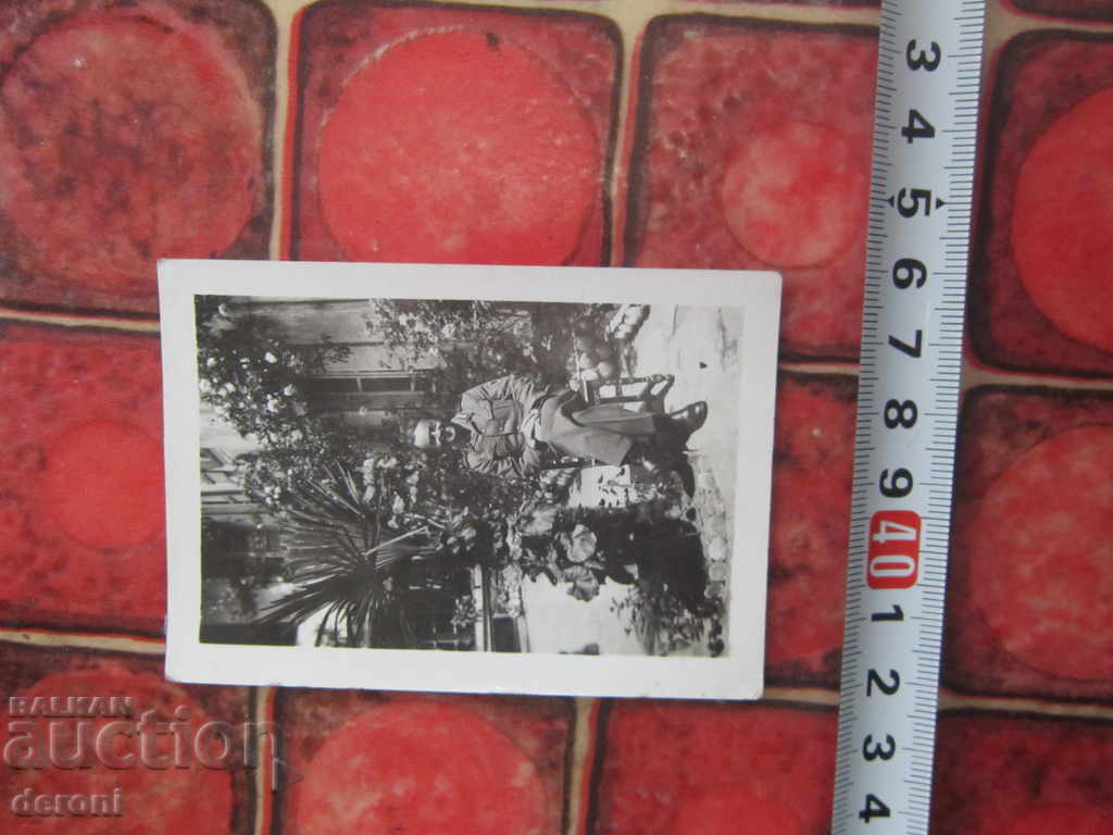 Postcard photo German soldier 3 Reich A30 Original with price 10.00 BGN | € 5.11