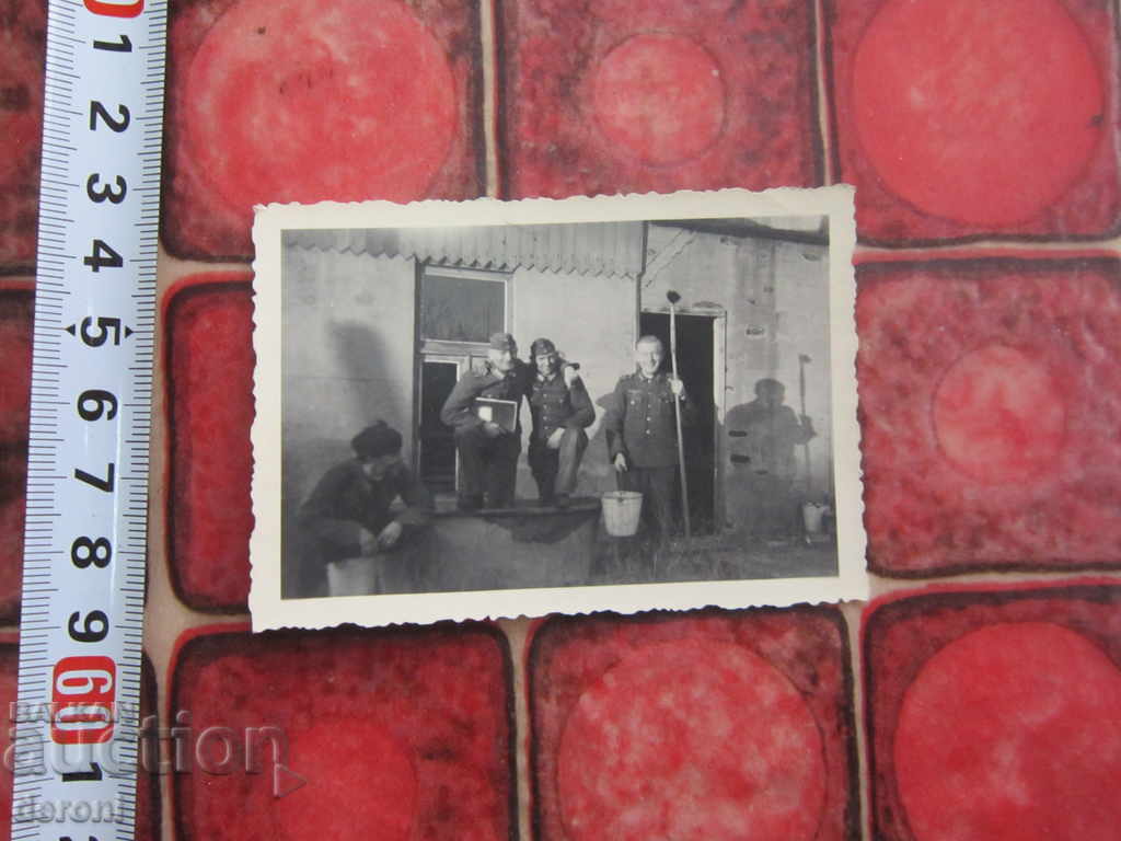 Postcard photo German soldier 3 Reich A37 Original with price 10.00 BGN | € 5.11